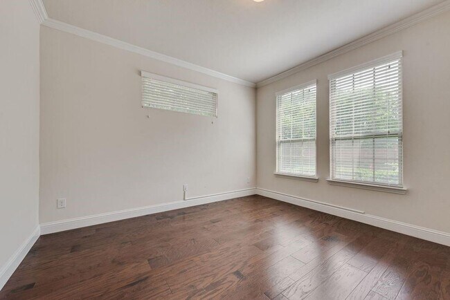 Building Photo - 1398 Caspian Dr