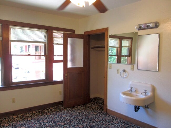 Building Photo - 2 ROOMMATES NEEDED!!!  Beautiful  5+ Bedro...