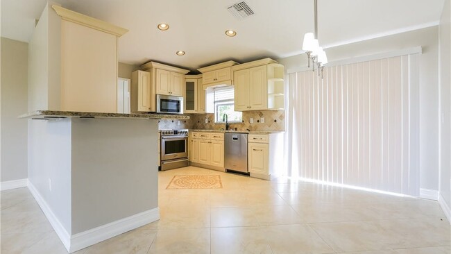 Building Photo - 4428 Kenvil Dr