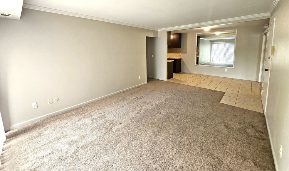 Building Photo - 38255 Fairway Ct