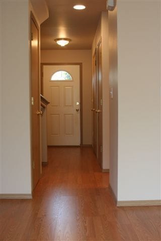 Building Photo - Charming 3-Bed, 2.5-Bath Townhouse near Evergreen Fairgrounds in Monroe