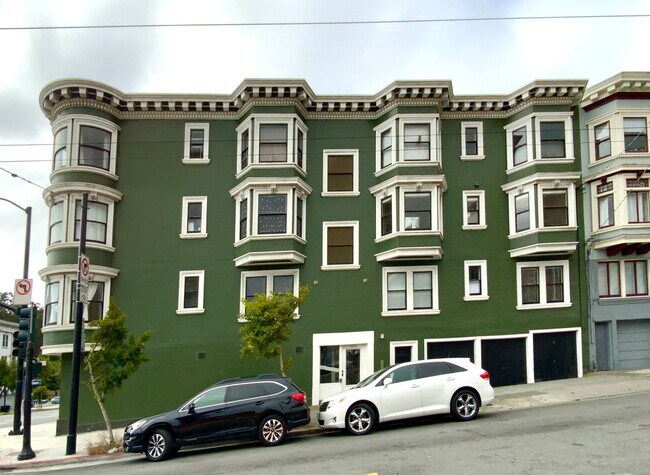 Building Photo - 1BR W/ Bonus Room. In-Unit LAUNDRY! DISHWASHER! PARKING AVAILABLE!