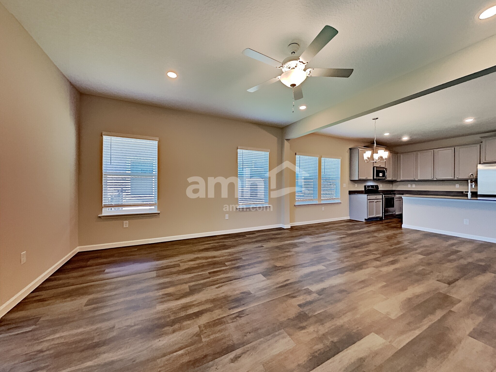 Building Photo - 300 Anastasia Park Rd