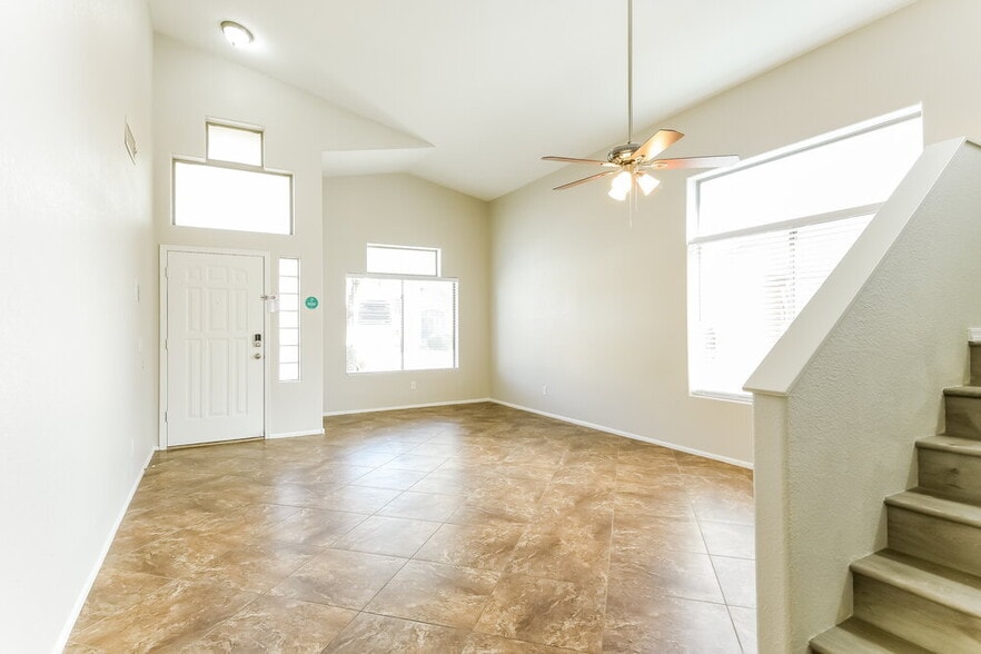 Building Photo - 2437 W Running Deer Trail