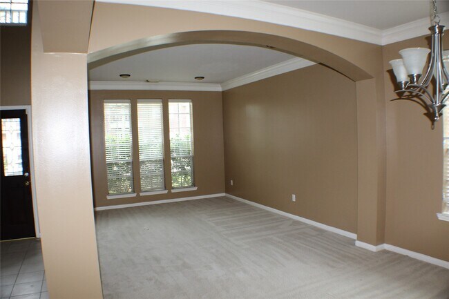 Building Photo - 12231 Ashford Park Dr