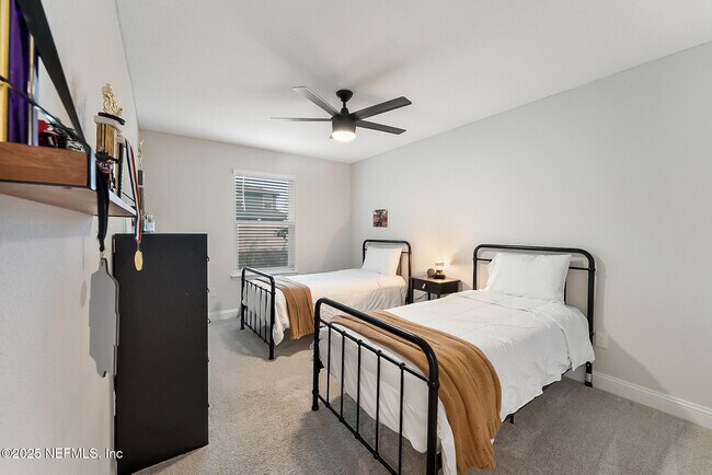 Building Photo - 50 Sydney Cv