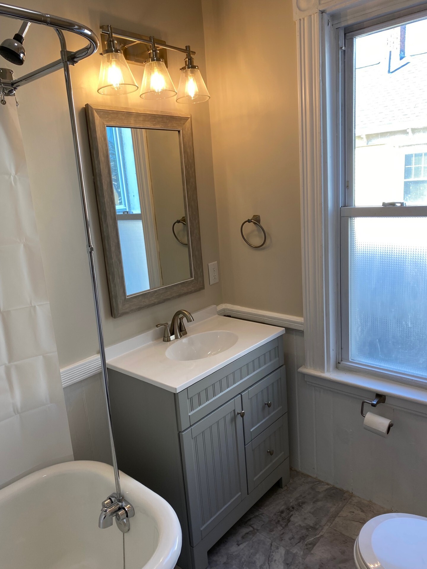 Building Photo - 19 Whitman Ave