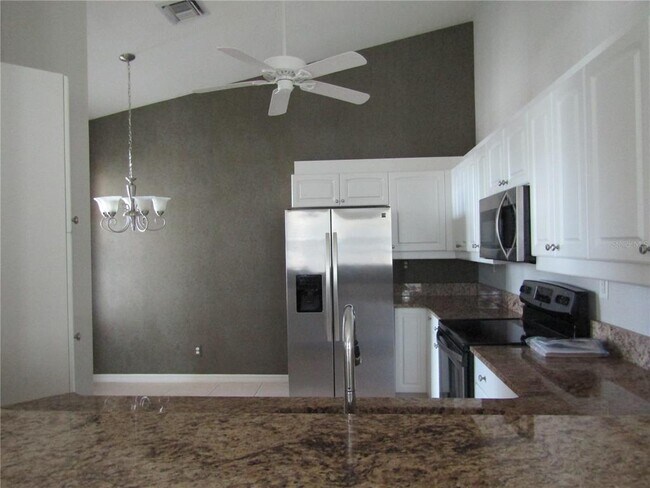 Building Photo - 1669 Monarch Dr