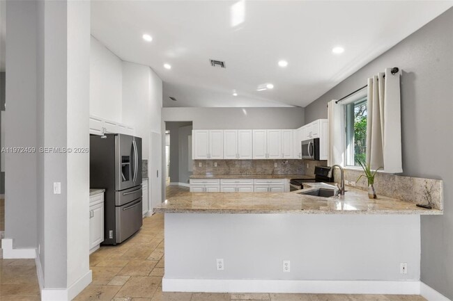 Building Photo - 1140 SW 150th Terrace