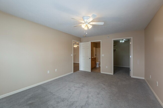 Floorplan - Square 131 - 4880 - 12 Plex