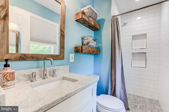 Building Photo - 7806 Jansen Dr