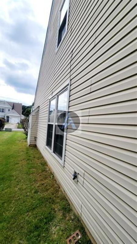 Building Photo - 1691 Woodsford Rd