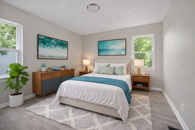 Building Photo - 2025 Mansfield St