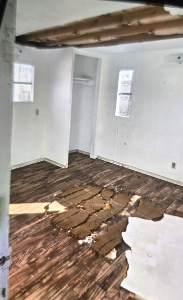 Building Photo - 1075 Sweeten Creek Rd