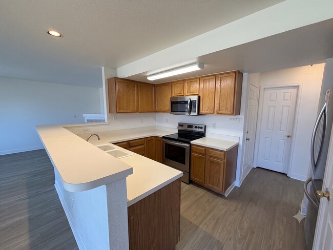 Building Photo - Stunning 4-Bed 3.5-Bath Home with Finished Entertainment Basement