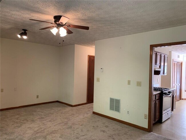 Building Photo - 1103 Booth Ct SW