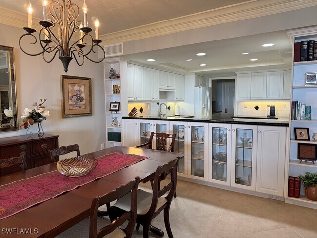 Building Photo - 6075 Pelican Bay Blvd