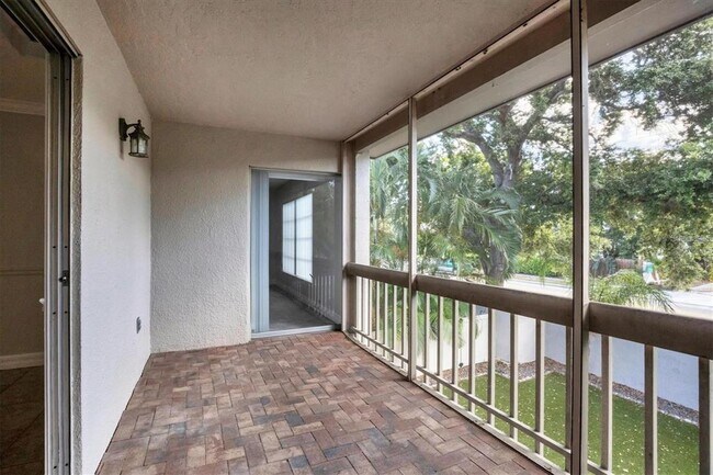 Building Photo - 3350 S Osprey Ave