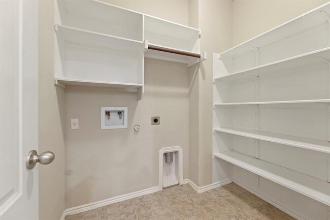 Building Photo - 18712 Mangan Way