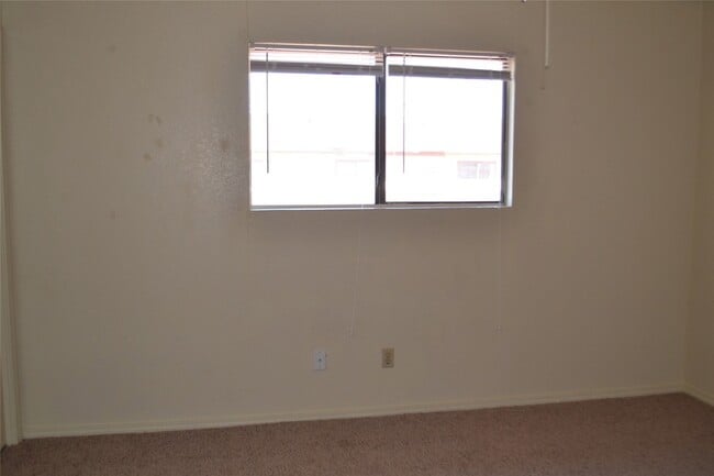 Building Photo - 3053 Olympia Dr