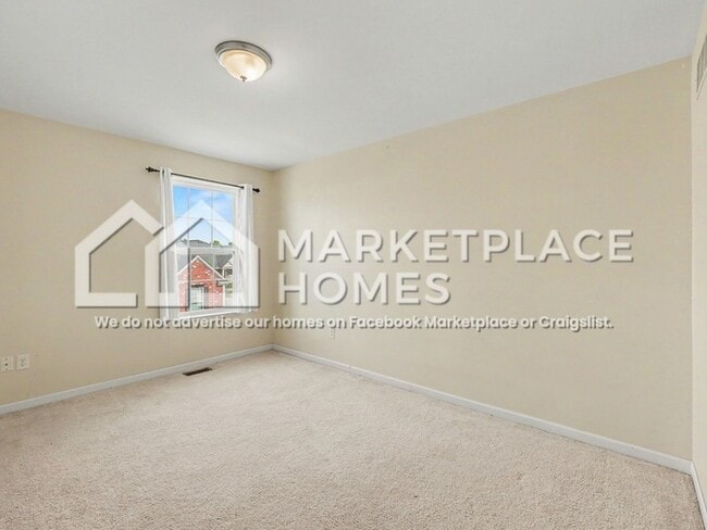 Building Photo - 2804 Riversedge Dr
