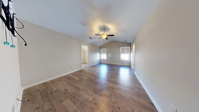 Building Photo - Solamere Subdivision