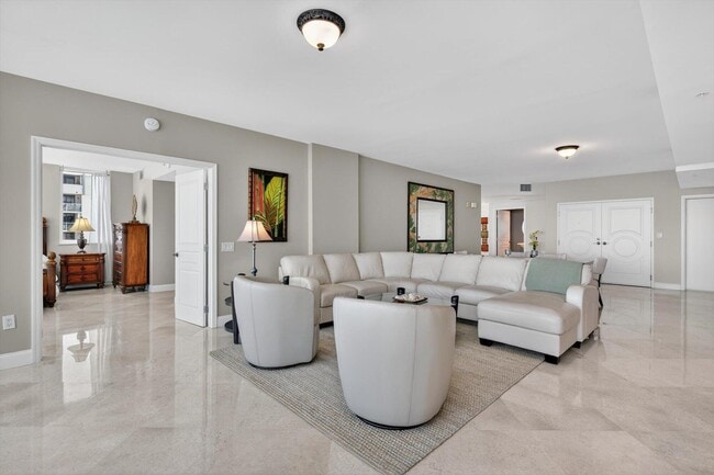 Building Photo - 801 Briny Ave