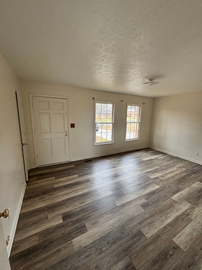 Building Photo - 3/1 in Boiling Springs, NC