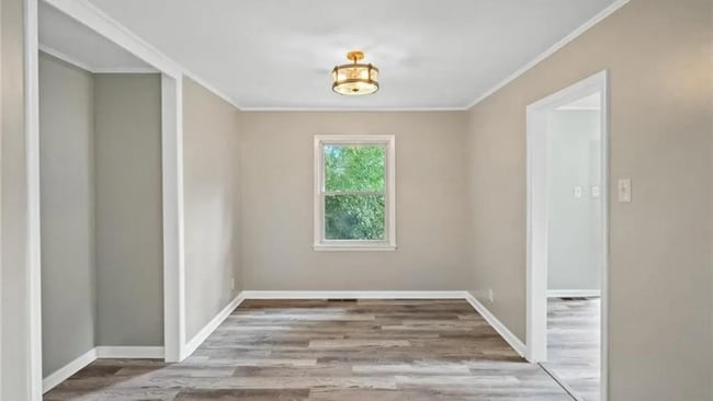 Building Photo - Summit Property