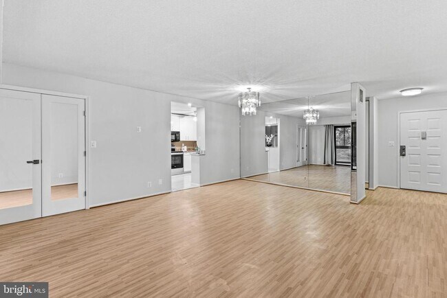 Building Photo - 8360 Greensboro Dr
