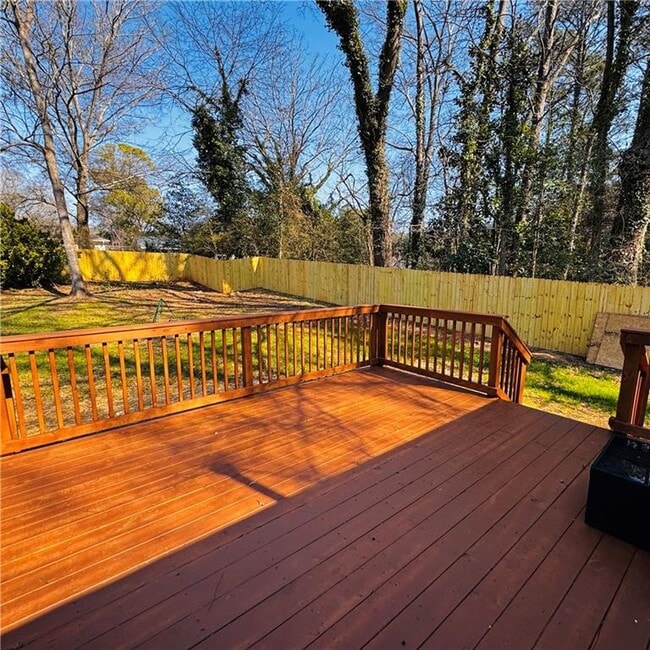 Building Photo - 2054 Fargo Pl SE