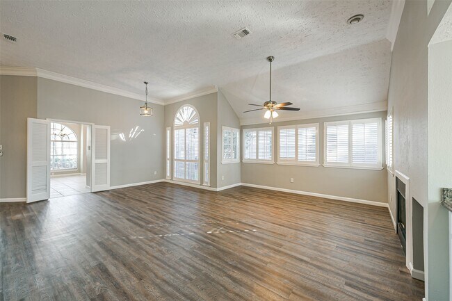 Building Photo - 5507 Village Springs Dr