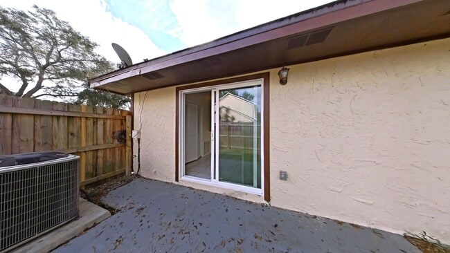 Building Photo - Lovely 2/2 in Magnolia Pointe Orlando