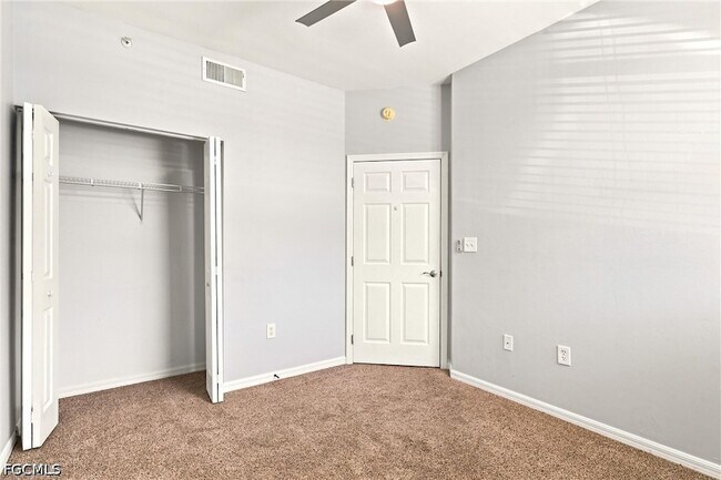 Building Photo - 15417 Bellamar Cir