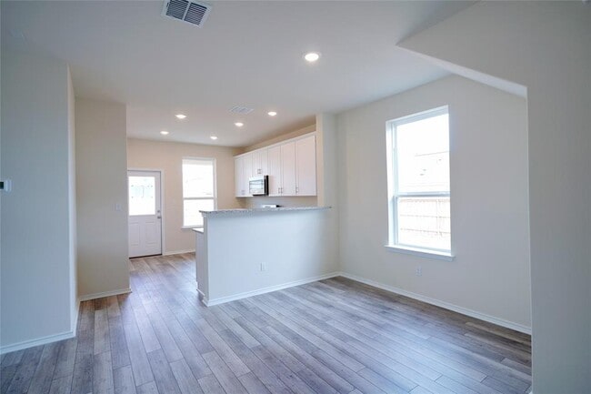 Building Photo - 145 Cocao Ct