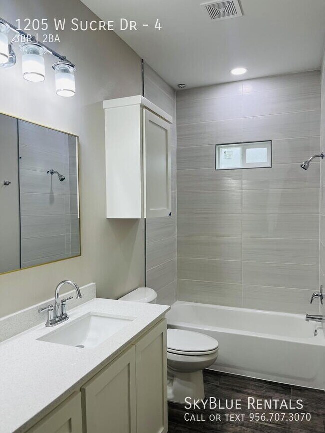 Building Photo - 1205 W Sucre Dr