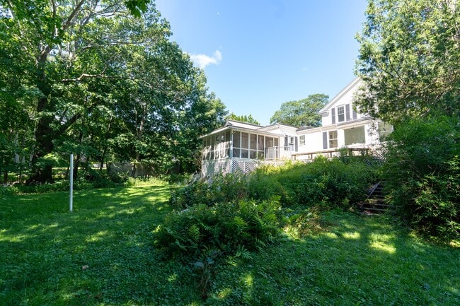 Building Photo - 1000 Sawyer Rd