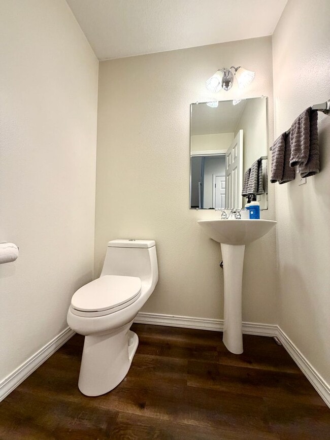 Building Photo - Beautiful Home in the Sought After Arbor Crossing Subdivision~ Soaring Windows with Great Natural...