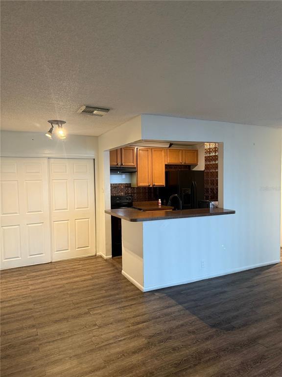 Building Photo - 3827 Bay Club Cir