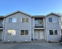 Building Photo - Discover Easy Living in This Beautifully Updated Loveland Townhome