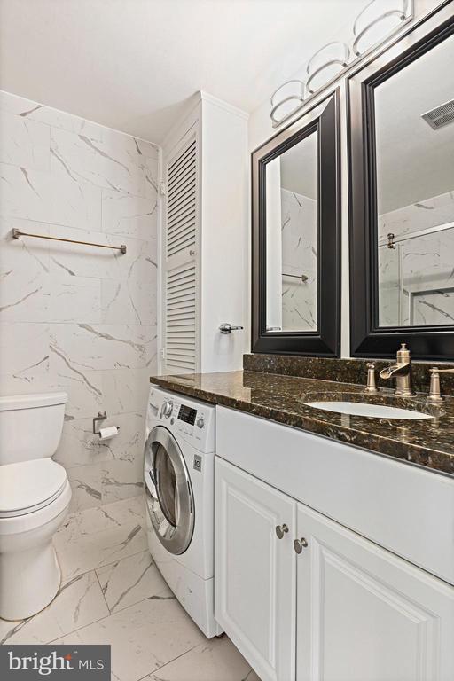 Building Photo - 1126 Ormond Ct