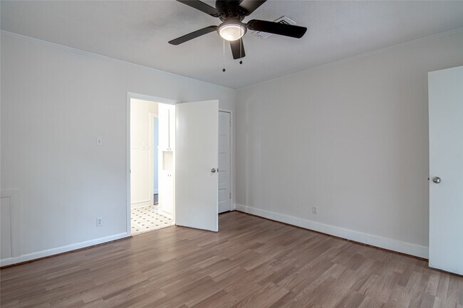 Building Photo - 3141 Old Houston Rd