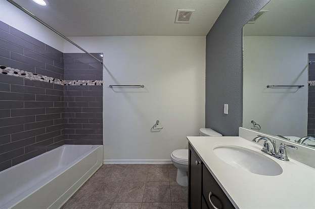 Building Photo - 14350 Persimmon Woods Dr