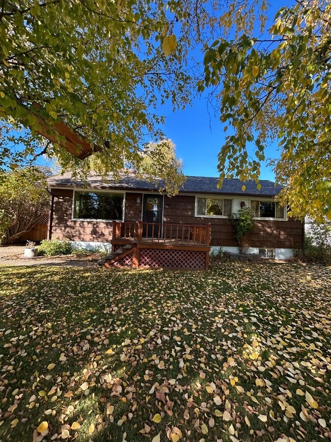 Primary Photo - Charming 3 Bedroom Home with Large Heated ...