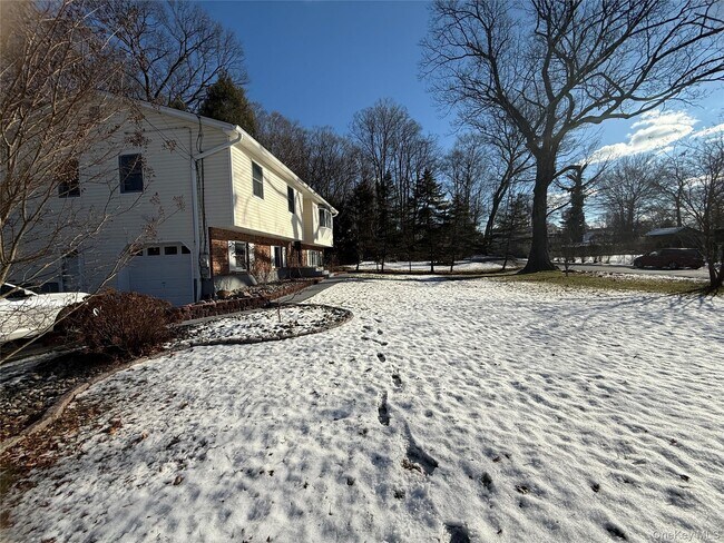 Building Photo - 11 Central Ave