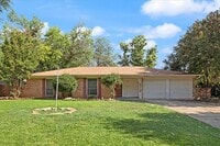 Building Photo - 1003 Chamblee Ct