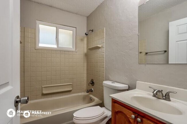 Building Photo - 2624 LINDSAY LN, FLORISSANT, MO 63031
