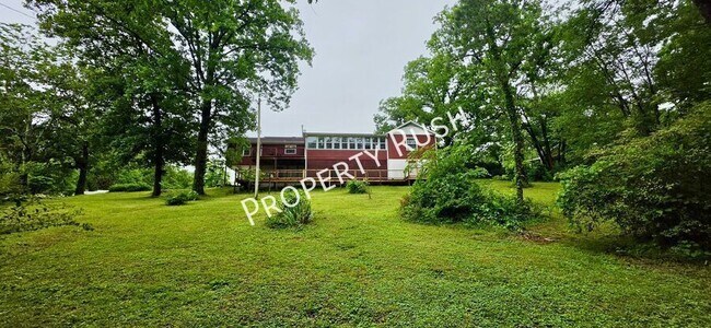 Building Photo - 3229 Westonia Dr