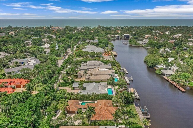 Building Photo - 655 Galleon Dr