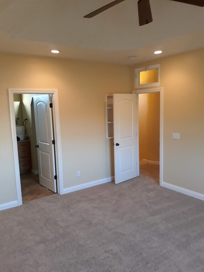 Building Photo - 2342 W 1775 N